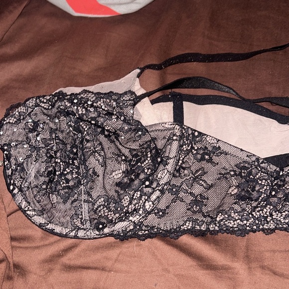 Sexy line by Victoria’s Secret bra size 36D with crystals beautiful, bling lace - Picture 16 of 17